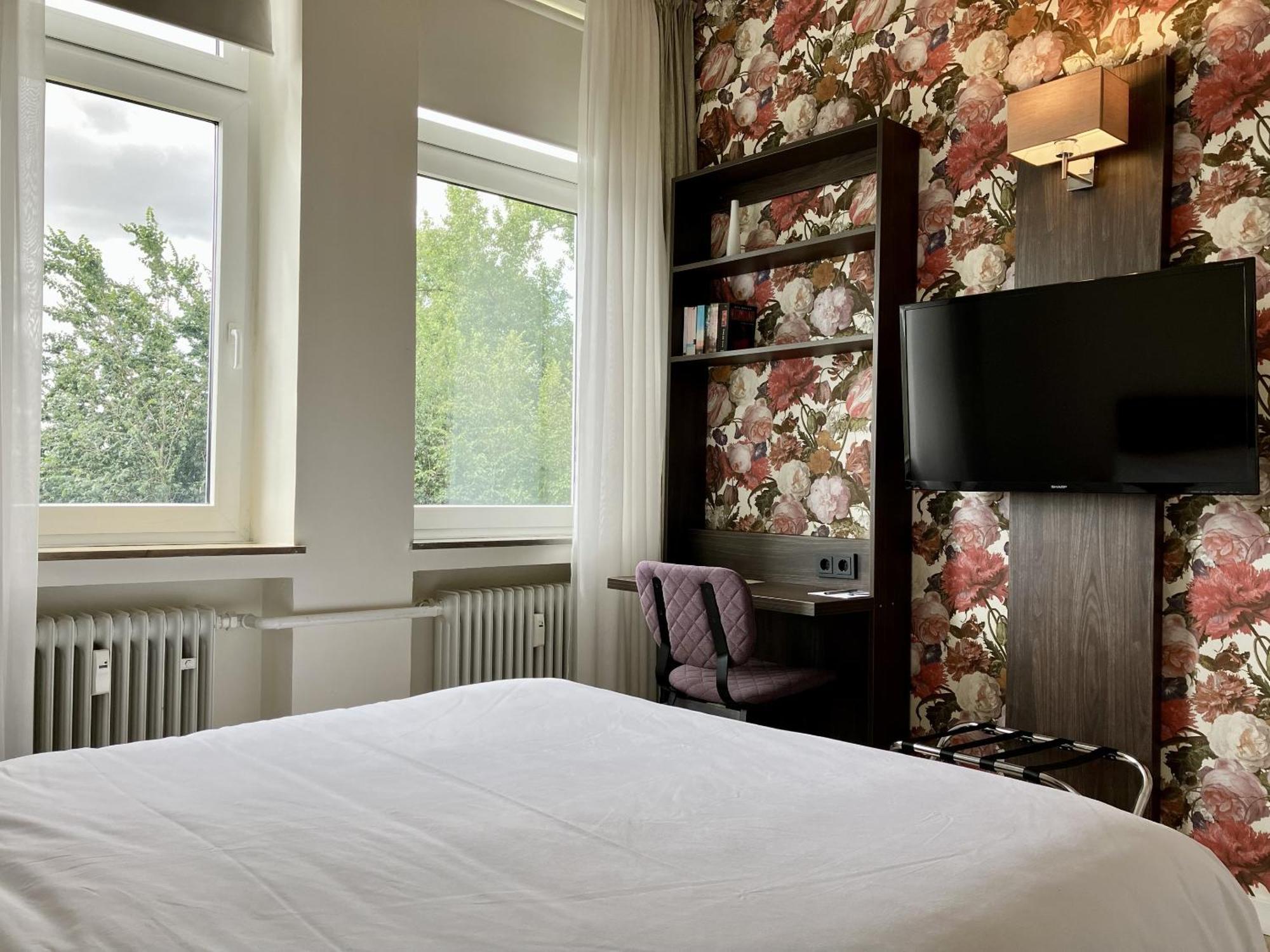 Hotel Faehrhaus Km734 Düsseldorf Camera foto