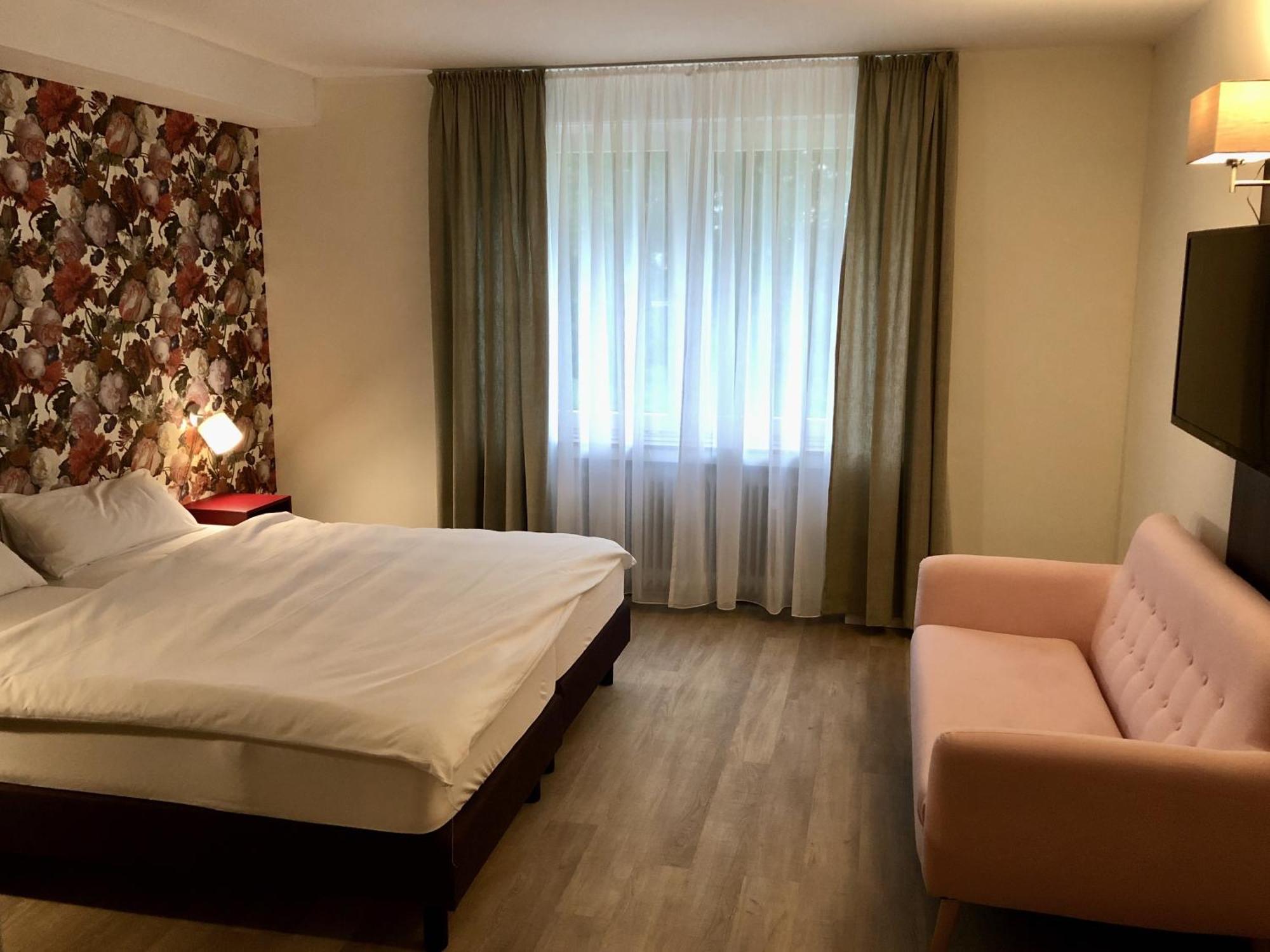 Hotel Faehrhaus Km734 Düsseldorf Camera foto